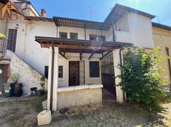 Casa Bi/Trifamiliare in Residenziale