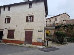 Casa Bi/Trifamiliare in Residenziale