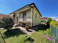 Casa indipendente in Residenziale