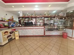 Negozio/Locale commerciale in Commerciale