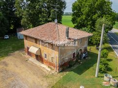 Casa Bi/Trifamiliare in Residenziale