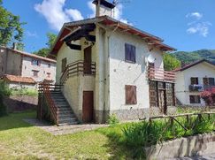 Casa Bi/Trifamiliare in Residenziale