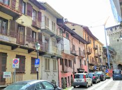 Casa Bi/Trifamiliare in Residenziale