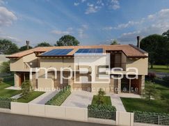 Casa Bi/Trifamiliare in Residenziale