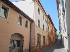 Casa Bi/Trifamiliare in Residenziale