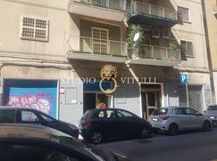 Negozio/Locale commerciale in Commerciale