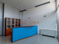 Negozio/Locale commerciale in Commerciale