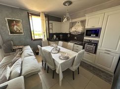 Casa Bi/Trifamiliare in Residenziale