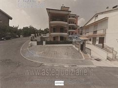 Box/posto auto in Residenziale
