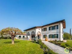 Villa in Residenziale