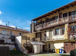 Casa Bi/Trifamiliare in Residenziale