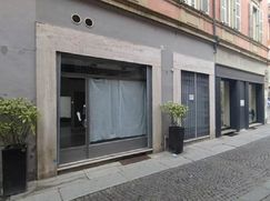 Negozio/Locale commerciale in Commerciale
