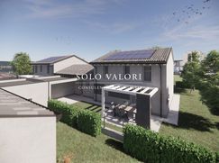Casa Bi/Trifamiliare in Residenziale