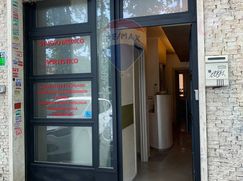 Negozio/Locale commerciale in Commerciale