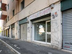 Negozio/Locale commerciale in Commerciale