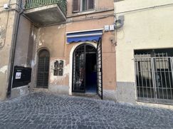 Negozio/Locale commerciale in Commerciale