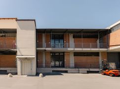 Negozio/Locale commerciale in Commerciale