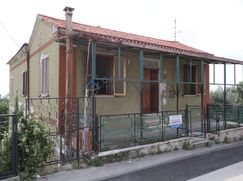 Casa Bi/Trifamiliare in Residenziale