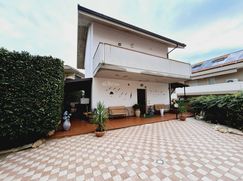 Villa in Residenziale