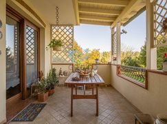 Casa Bi/Trifamiliare in Residenziale