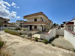 Casa Bi/Trifamiliare in Residenziale
