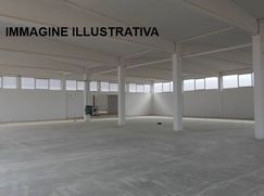 Capannone in Commerciale