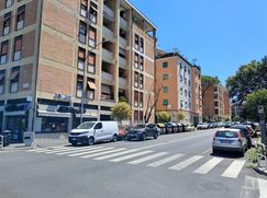 Negozio/Locale commerciale in Commerciale