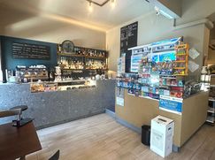 Attività/Licenza (con o senza mura) in Commerciale
