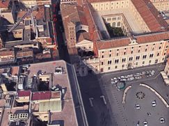 Negozio/Locale commerciale in Commerciale