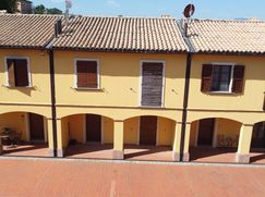 Casa Bi/Trifamiliare in Residenziale