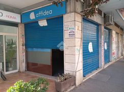 Negozio/Locale commerciale in Commerciale