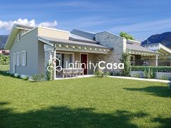 Casa Bi/Trifamiliare in Residenziale