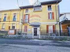 Casa Bi/Trifamiliare in Residenziale