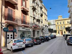 Negozio/Locale commerciale in Commerciale
