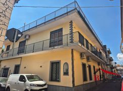 Casa Bi/Trifamiliare in Residenziale