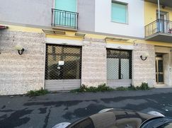 Negozio/Locale commerciale in Commerciale
