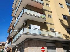 Negozio/Locale commerciale in Commerciale