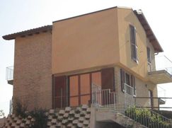 Casa Bi/Trifamiliare in Residenziale