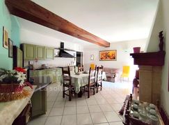 Casa Bi/Trifamiliare in Residenziale