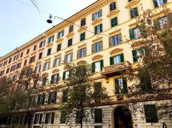 Negozio/Locale commerciale in Commerciale