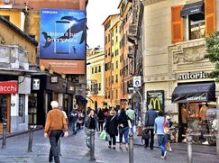 Negozio/Locale commerciale in Commerciale