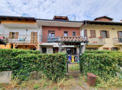 Casa Bi/Trifamiliare in Residenziale
