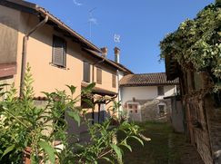 Casa Bi/Trifamiliare in Residenziale