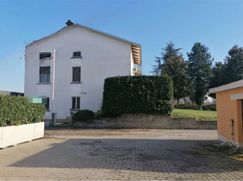 Casa Bi/Trifamiliare in Residenziale