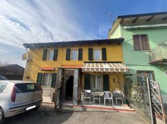 Casa Bi/Trifamiliare in Residenziale