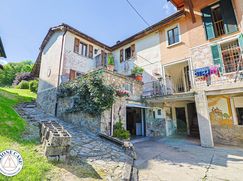 Casa Bi/Trifamiliare in Residenziale