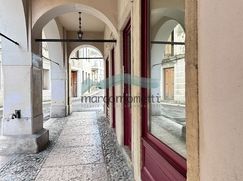Negozio/Locale commerciale in Commerciale