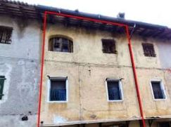 Casa Bi/Trifamiliare in Residenziale