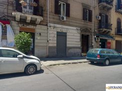 Negozio/Locale commerciale in Commerciale