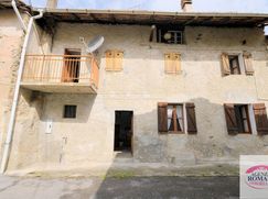 Casa Bi/Trifamiliare in Residenziale